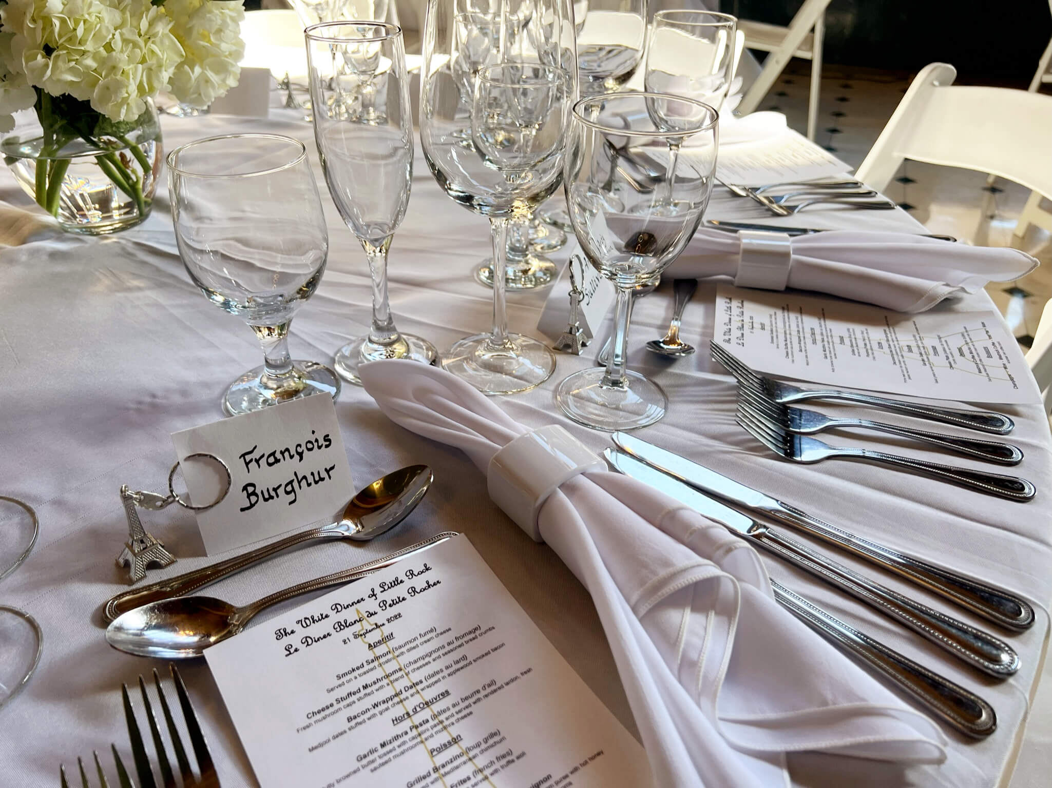 International Dishes by Chef Serge: Le Dîner Blanc du Petite Rocher