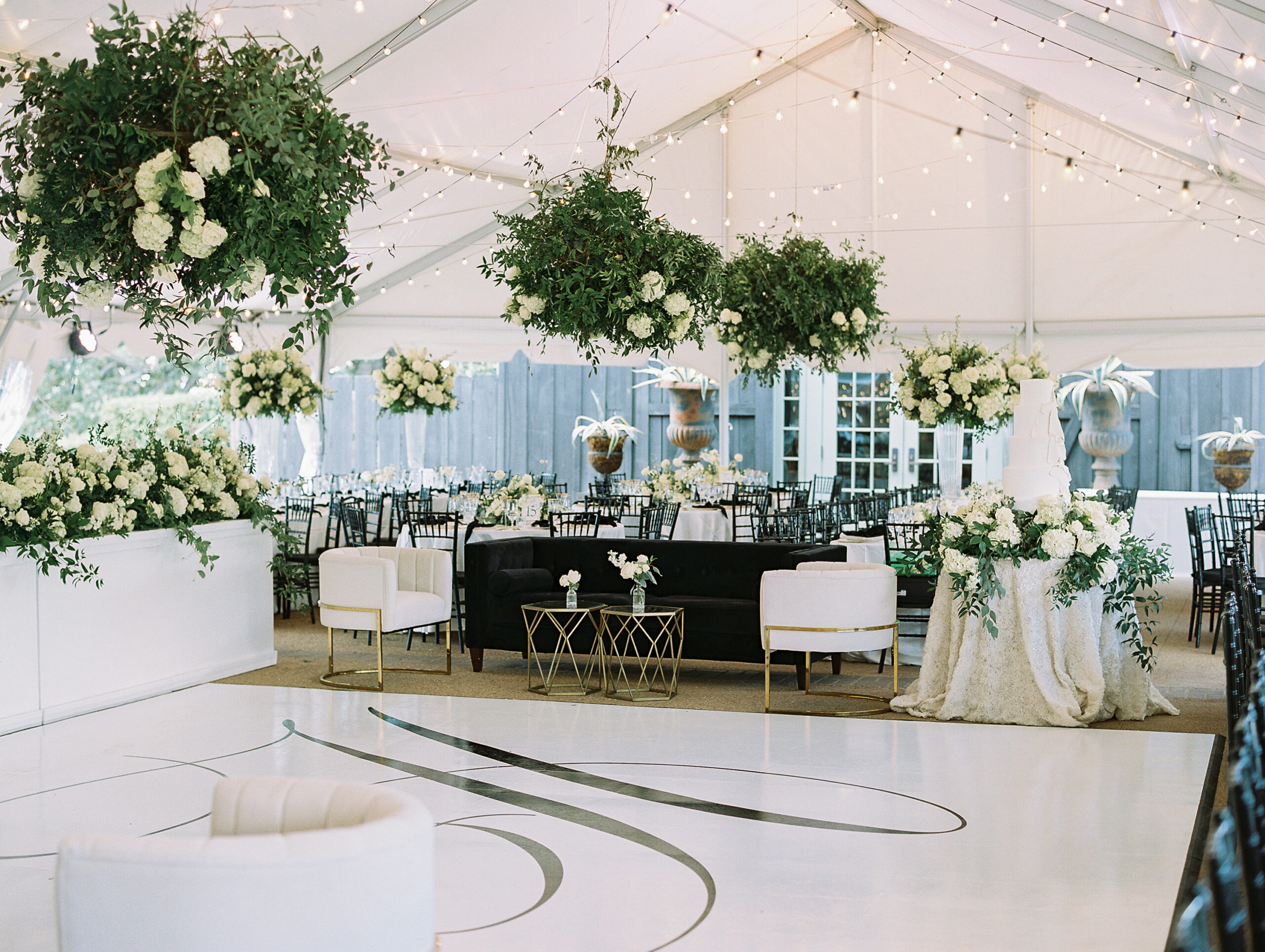 A Charming Wedding at Moss Mountain Farm in Little Rock