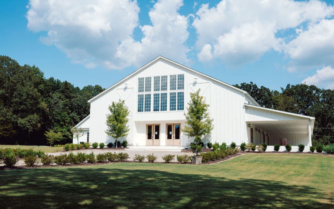 Love, Tacos, and Timeless Elegance at This Grandeur House Wedding